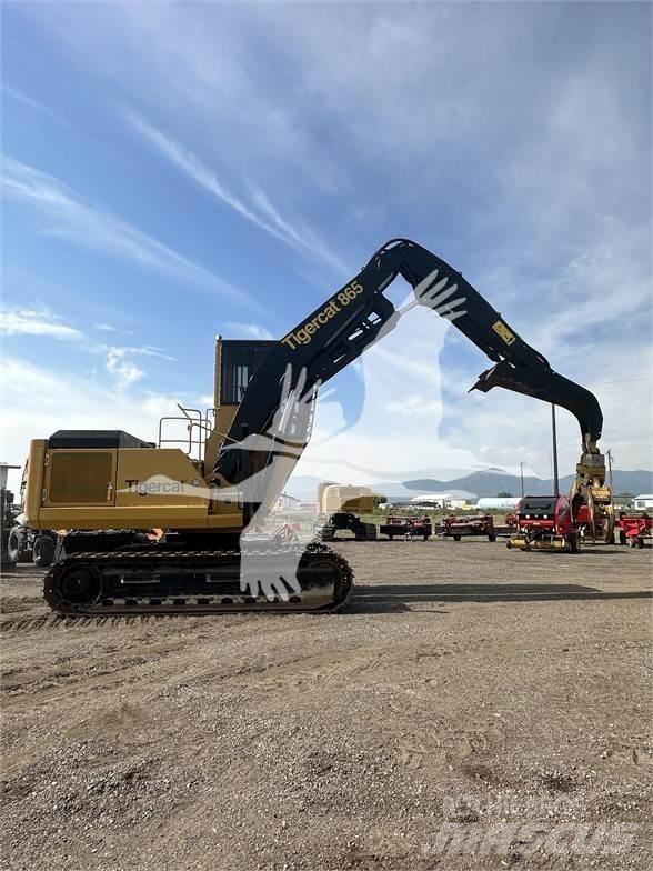 Tigercat 865 Knuckle boom loaders