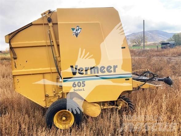 Vermeer 605L Round balers