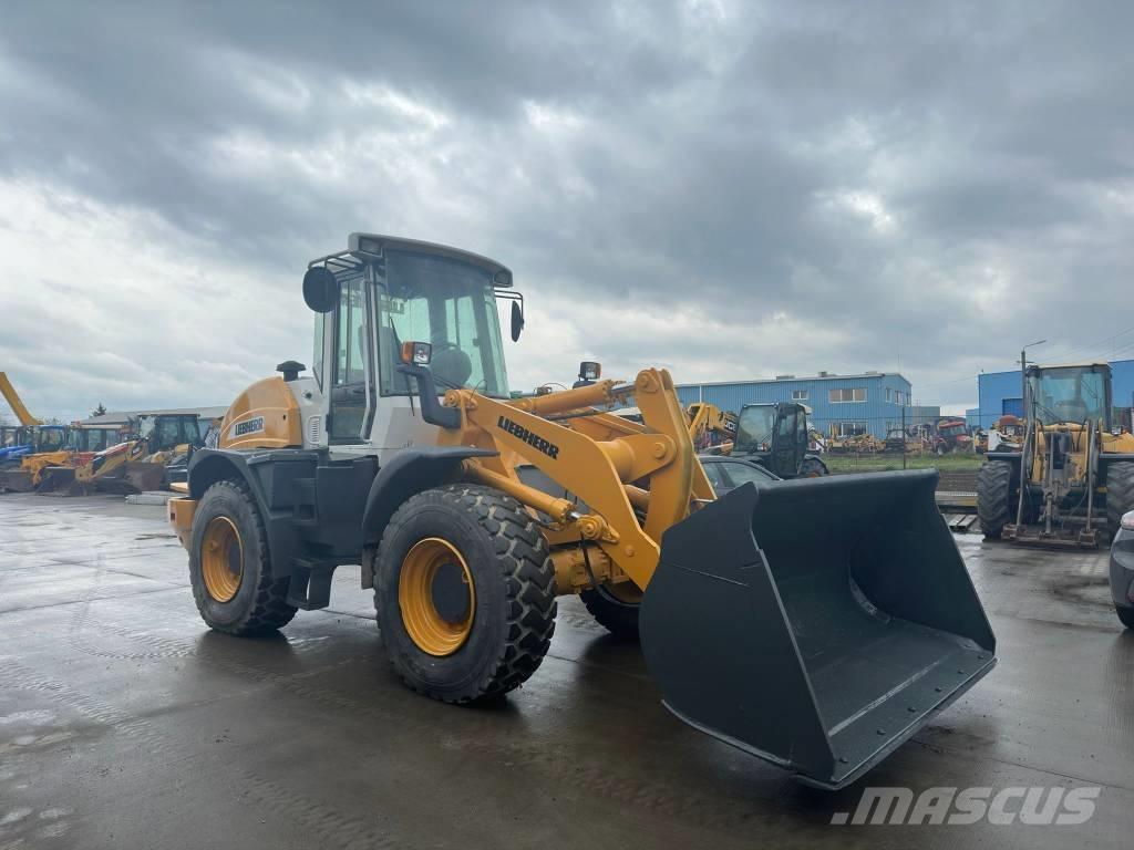 Liebherr L 524 Wheel loaders