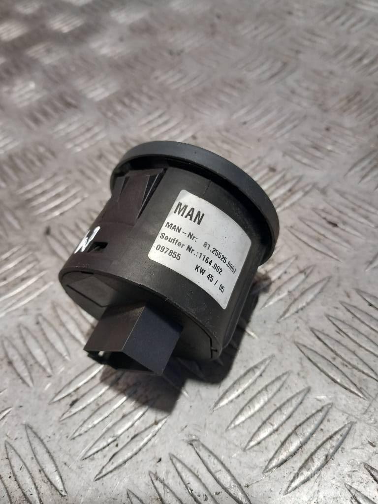 MAN TGM  81255250193 Cabins and interior