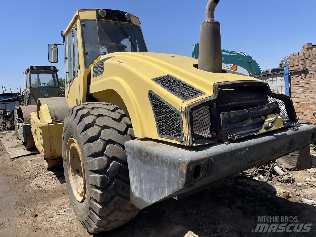 Bomag 226-4 Single drum rollers