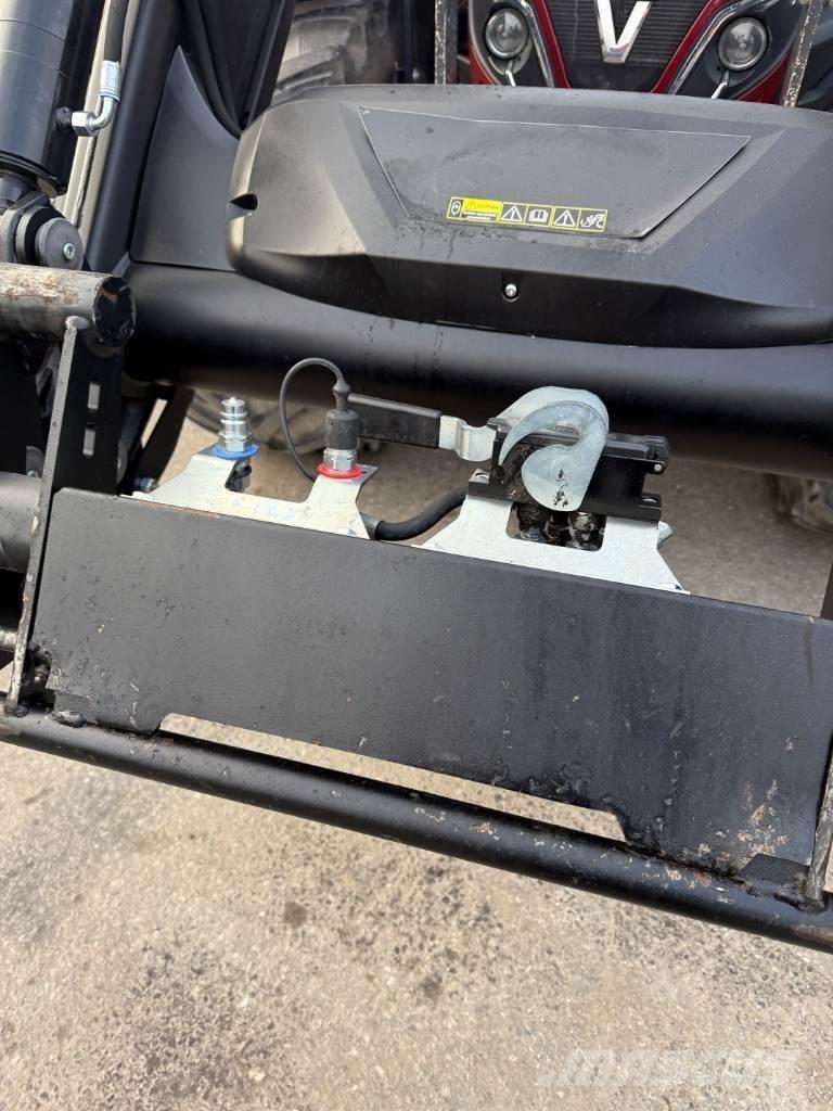 Valtra T234 Tractors