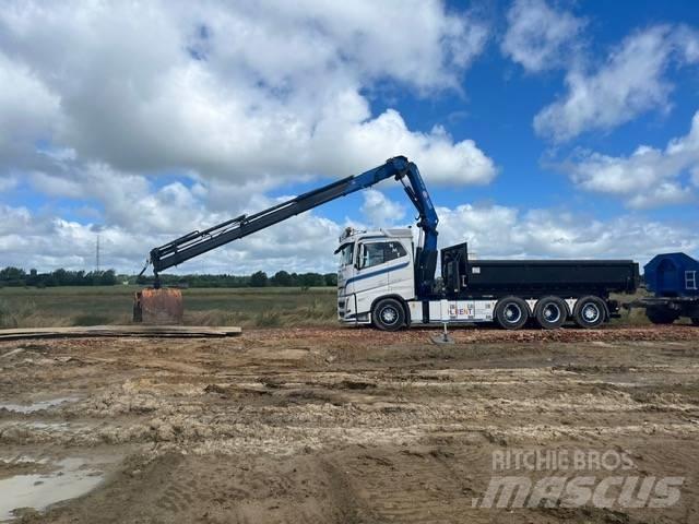 Volvo FH 500 Truck mounted cranes