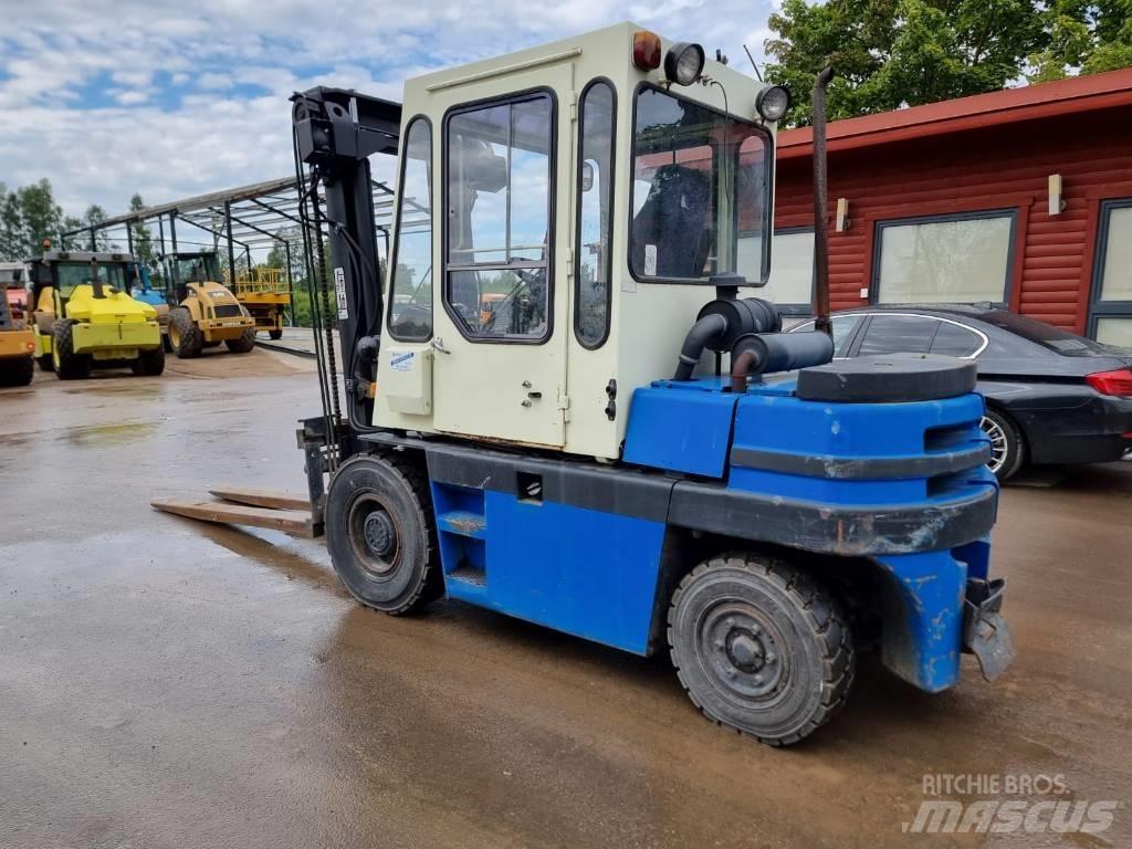 Kalmar DB 4,5-500 Diesel trucks