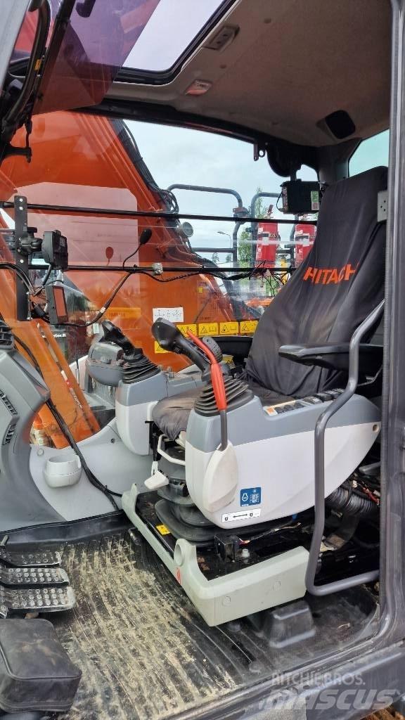 Hitachi ZX250LC-6 Crawler excavators