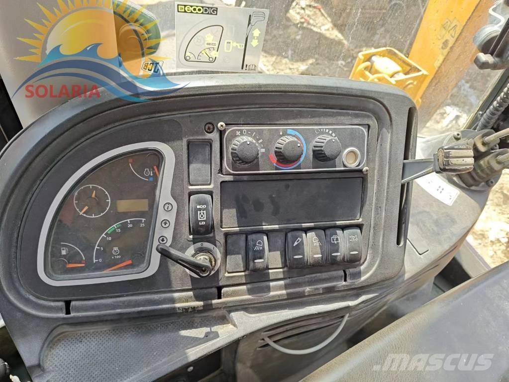 JCB 3 CX Backhoe