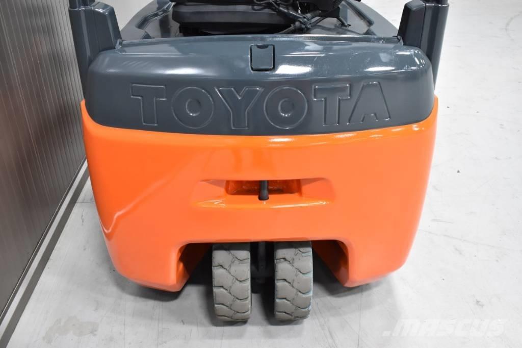 Toyota 8FBE16T Electric forklift trucks