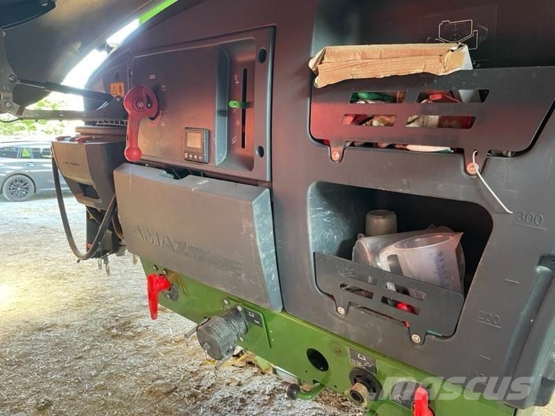 Amazone UX 4201 Trailed sprayers