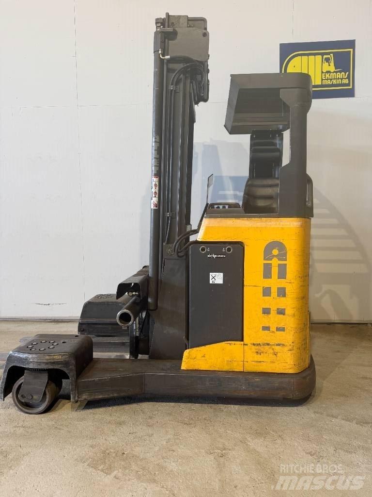 Atlet truck UFS250 4-way reach truck