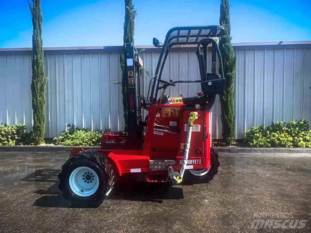 Moffett M55 Truck mounted forklifts