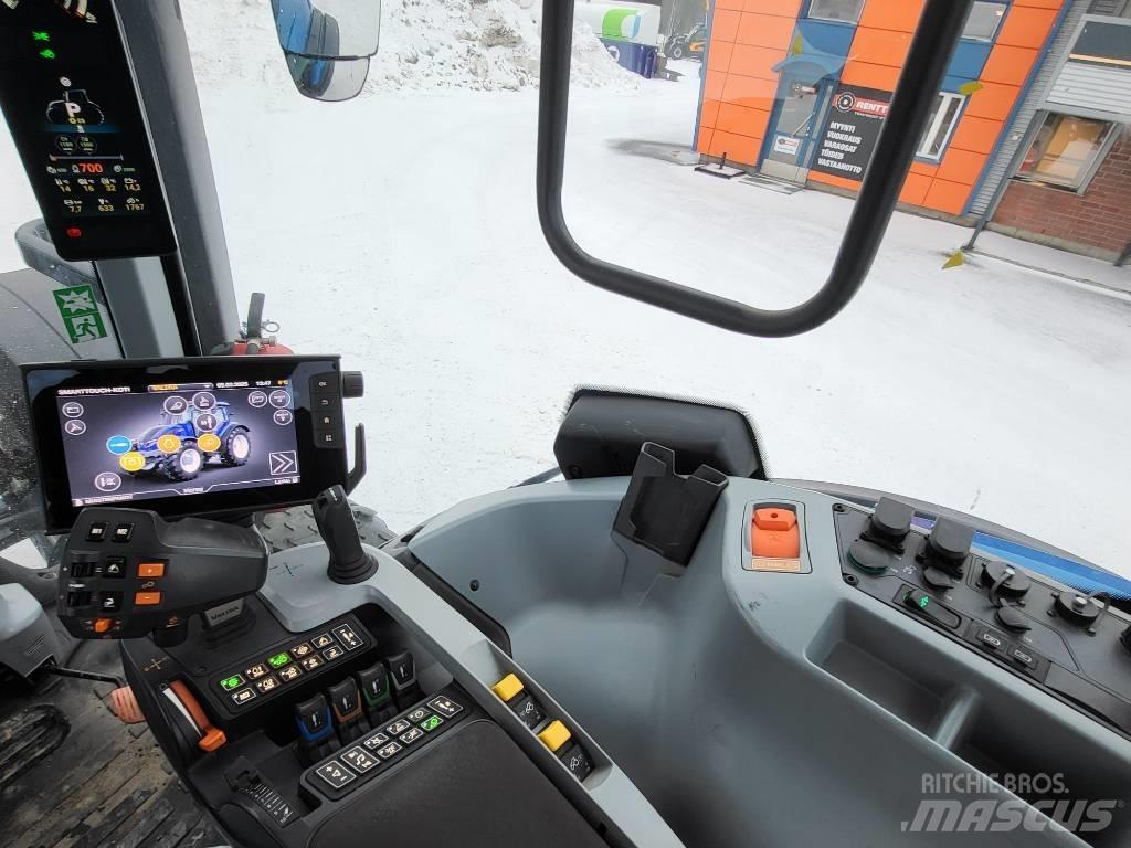 Valtra T 215 Tractors
