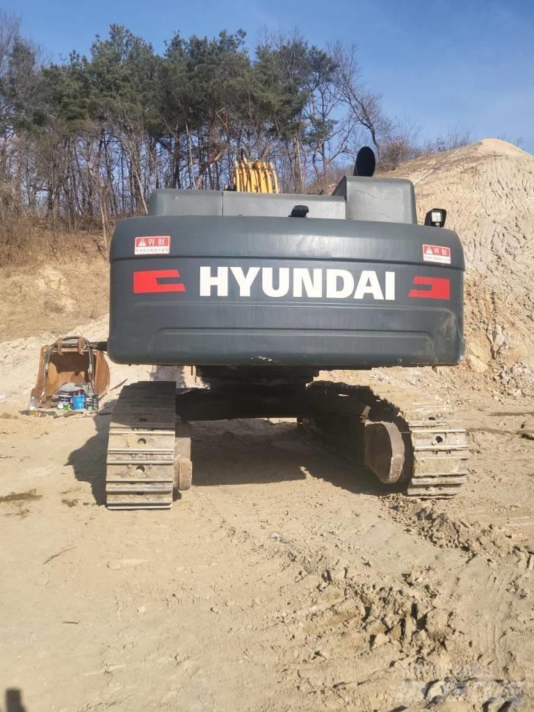 Hyundai HX 520 L Crawler excavators