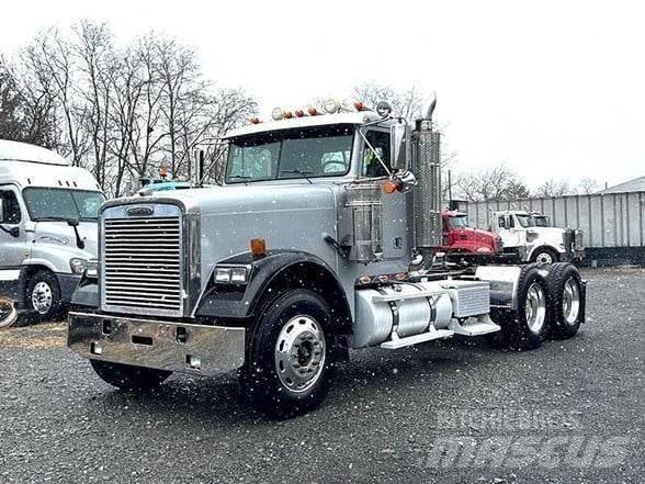 Freightliner FLD120 Prime Movers