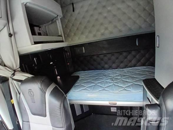 Kenworth T680 Prime Movers