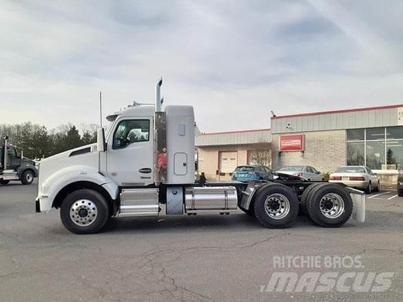 Kenworth T880 Prime Movers