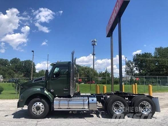 Kenworth T880 Prime Movers