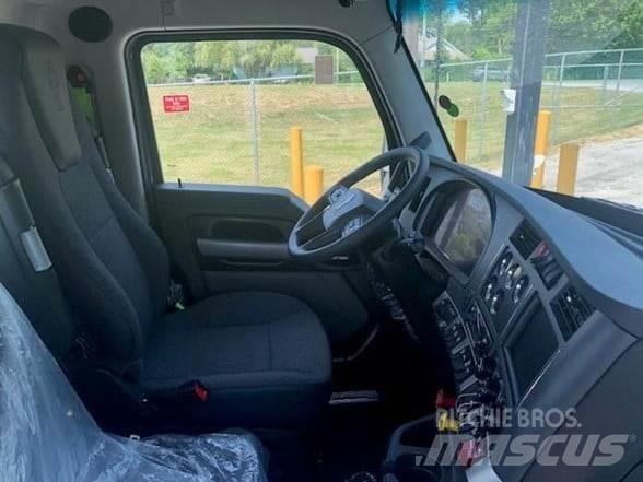 Kenworth T880 Prime Movers