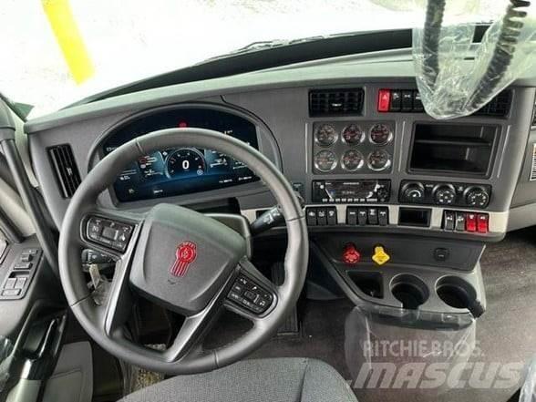 Kenworth T880 Prime Movers