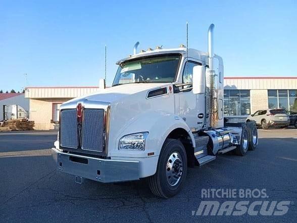 Kenworth T880 Prime Movers