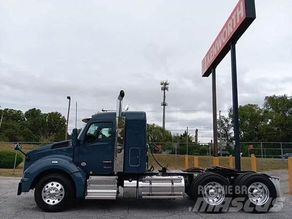 Kenworth T880 Prime Movers