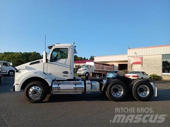 Kenworth T880 Prime Movers