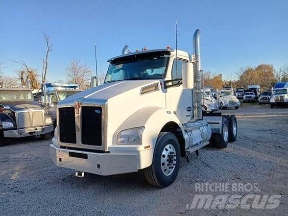Kenworth T880 Prime Movers