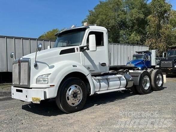 Kenworth T880 Prime Movers