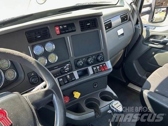 Kenworth T880 Prime Movers