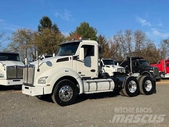 Kenworth T880 Prime Movers