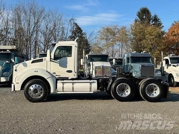 Kenworth T880 Prime Movers