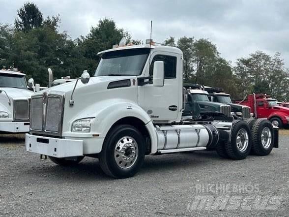 Kenworth T880 Prime Movers