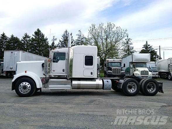 Kenworth W900L Prime Movers