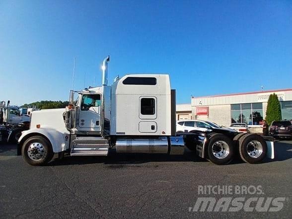Kenworth W900L Prime Movers
