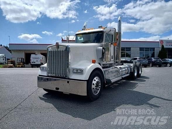 Kenworth W900L Prime Movers
