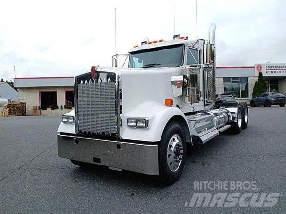 Kenworth W900L Prime Movers