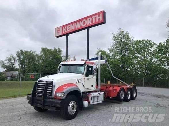Mack GRANITE GU713 Waste trucks
