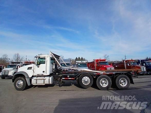 Mack GRANITE GU713 Waste trucks