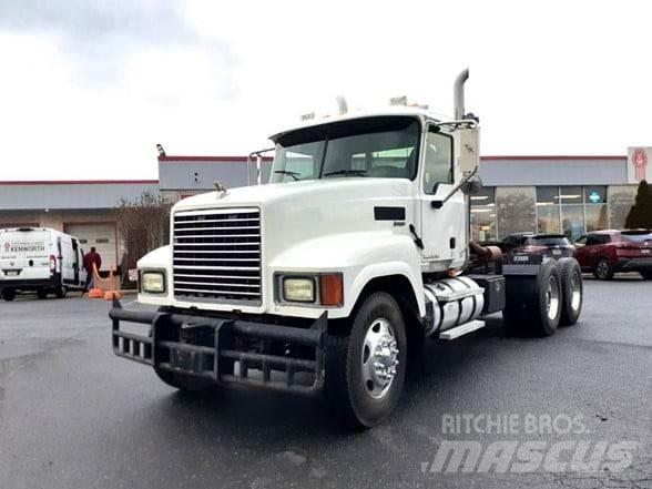Mack PINNACLE CHU613 Prime Movers