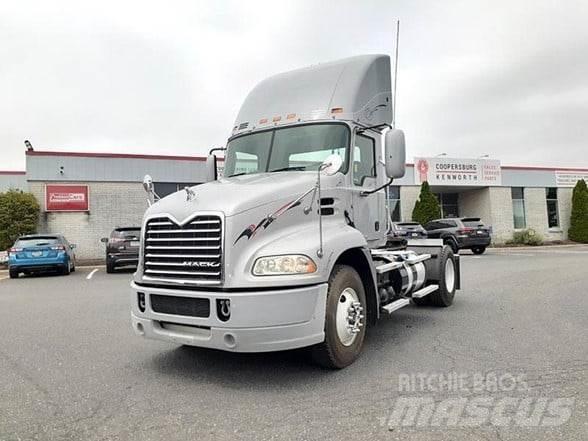Mack PINNACLE CXU612 Prime Movers