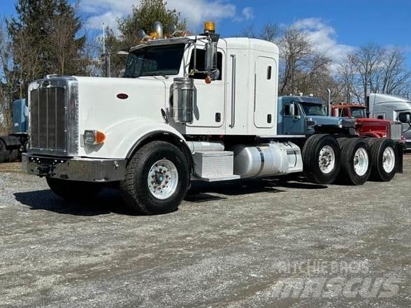 Peterbilt 367 Prime Movers
