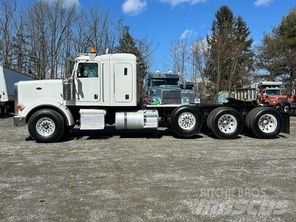 Peterbilt 367 Prime Movers