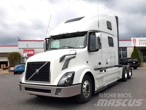 Volvo VNL64T780 Prime Movers