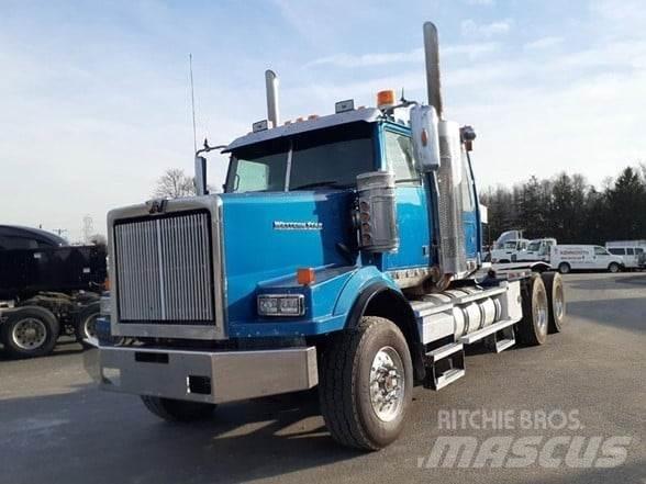 Western Star 4900 Prime Movers