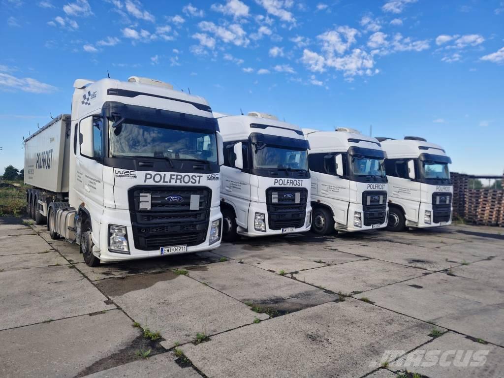 Ford F-Max Curtain sider trucks