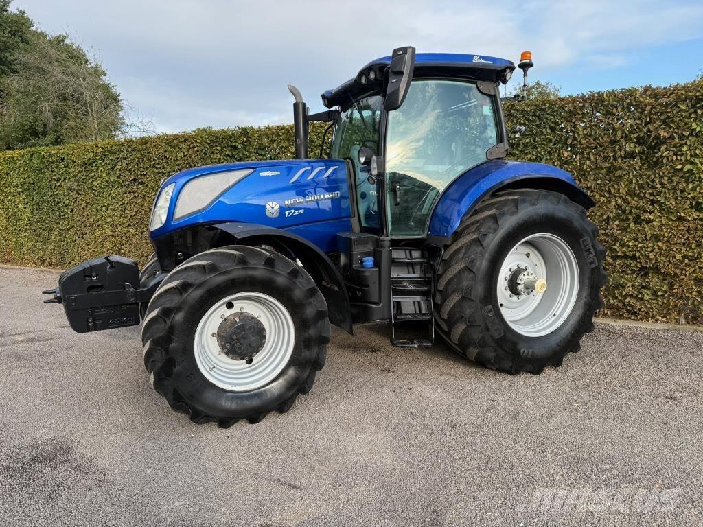 New Holland T 7.270 Tractors