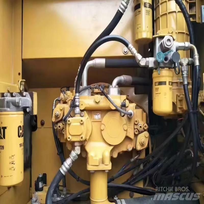CAT 325 D Crawler excavators