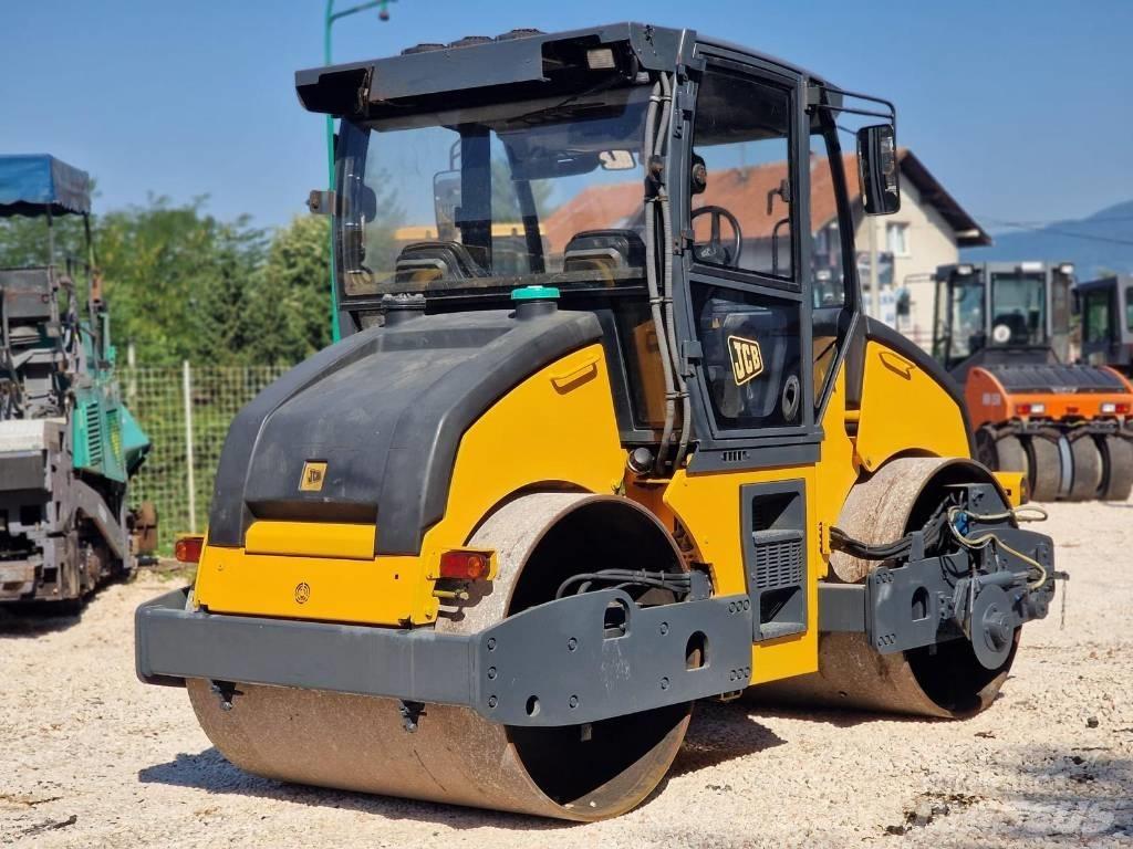 JCB Vibromax VMT 860 Twin drum rollers