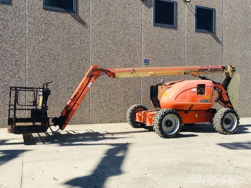 JLG 600 AJ Articulated boom lifts