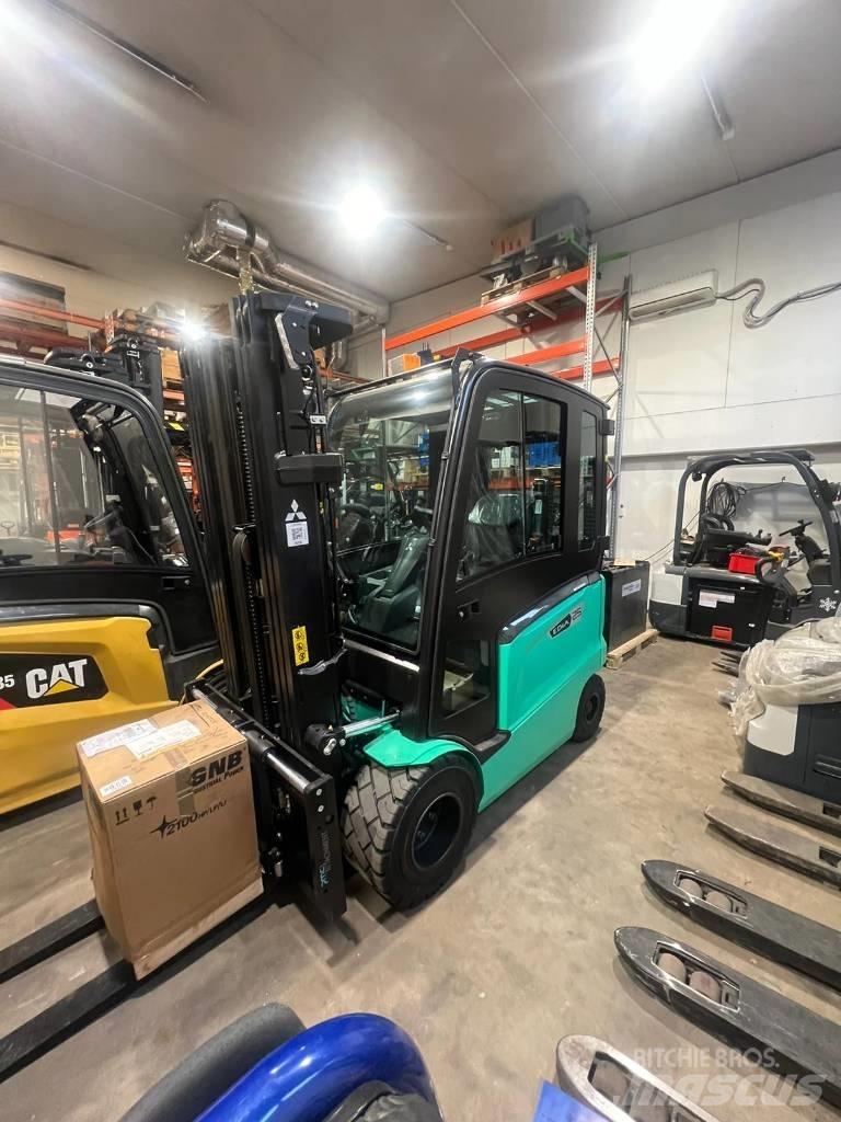Mitsubishi FB25ACN Electric forklift trucks
