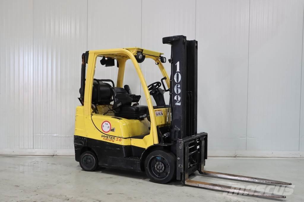 Hyster S3.0FT LPG trucks